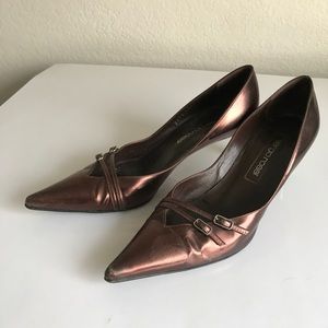 Sergio Rossi pointy toe pumps size 7 (euro 37)